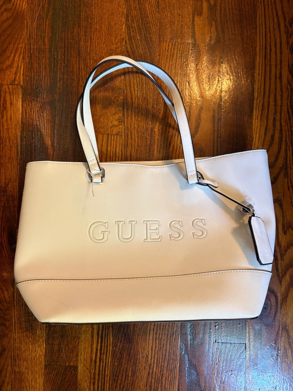 🎉NWOT GUESS Cream/White Embossed Logo Shoulder Bag!